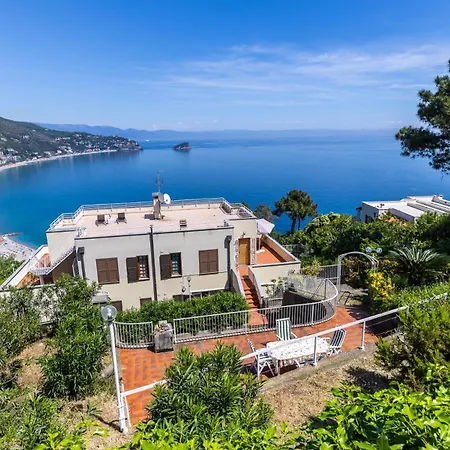 Hostdomus-villa Villa Noli